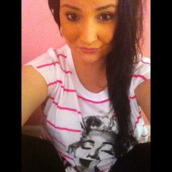 Obsessed much? 💋 #Marilynmonroe #chonga #ūleggings  (Taken with Instagram)