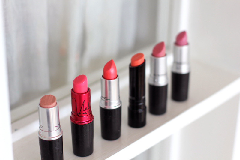 forever-and-alwayss:  I wanna start wearing pink lipstick, xD