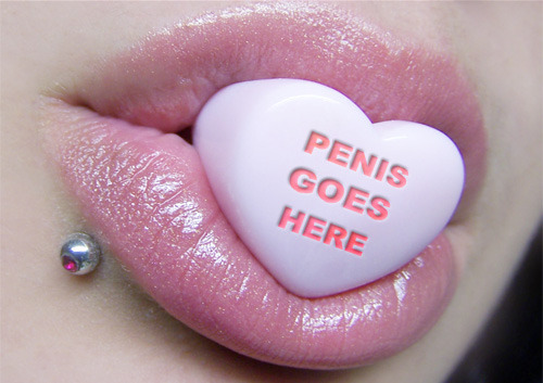 valleyoftheid:  With those hot lips who is going to argue?. 