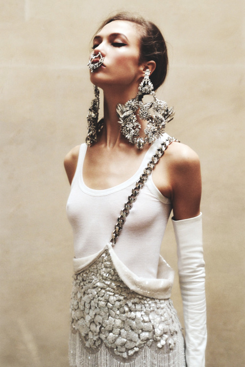  karlie kloss by angelo pennetta for vogue uk, may 2012.jpeg 