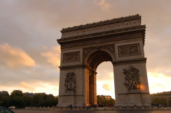 theworldwelivein:  Arc de Triomphe (by FotoGraf-Zahl)