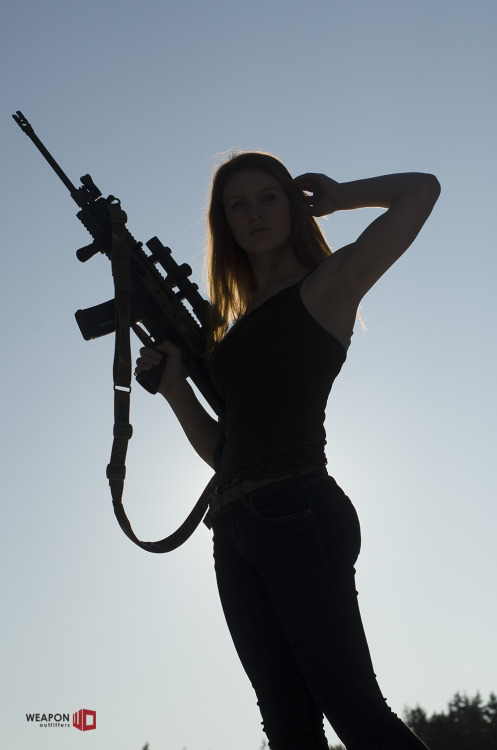 Model:  Em Photographer: Andrew of Vuurwapen Blog.Rental SCAR rifle that&rsquo;s seen some serious u