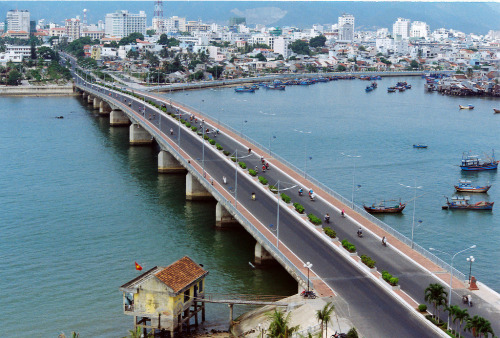 Cầu Trần Phú B, Nha Trang (by Khánh Hmoong) | Tumblr