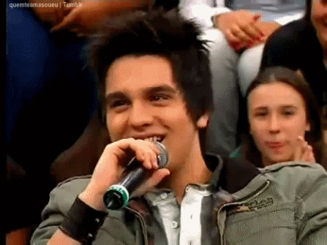 nossoorgulhols:  Teu sorriso, aah teu sorriso.  