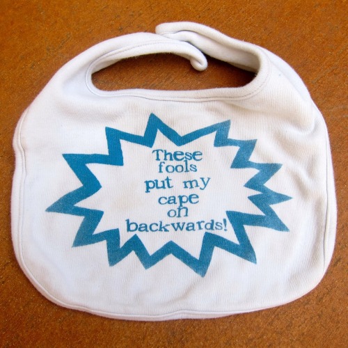 rainbowsandunicornscrafts:DIY Super Hero Baby Bib Tutorial from Morena’s Corner here. You can use fa