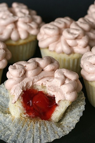 halloween-pumpkin:  Blood Clot Cupcakes  porn pictures