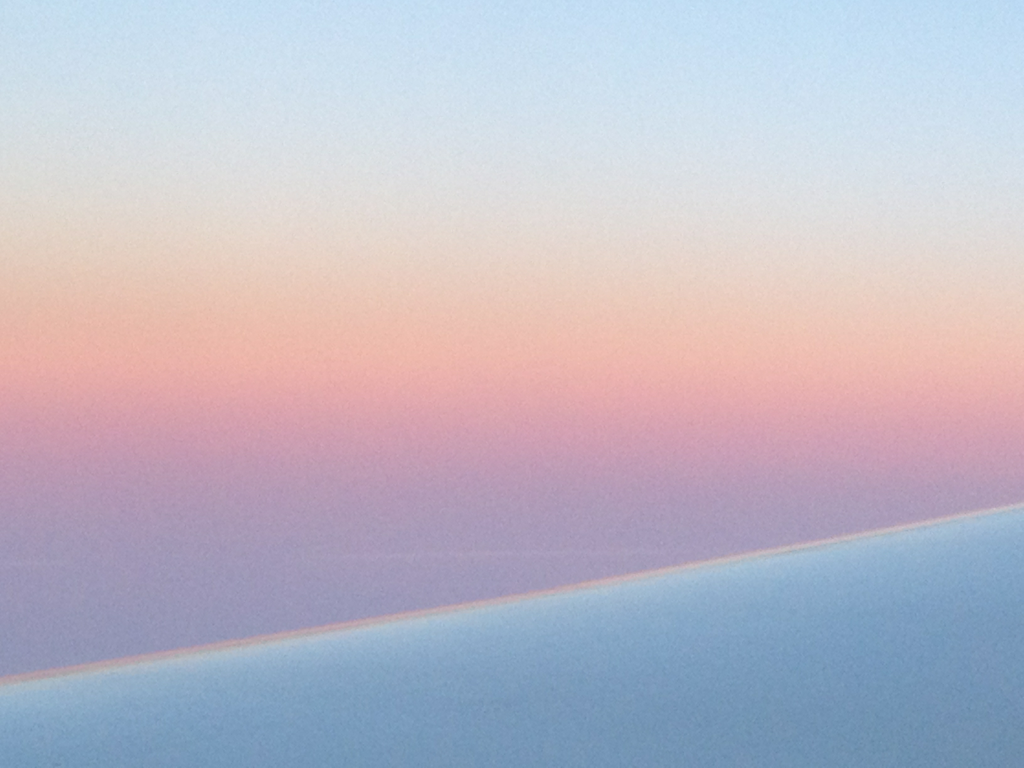 beachhouse2012:Flight to Poland, fade and wing