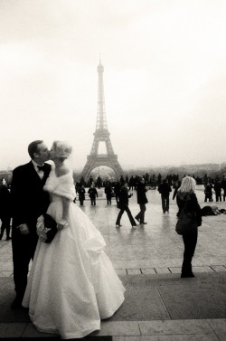 ideasforawedding:  paris wedding