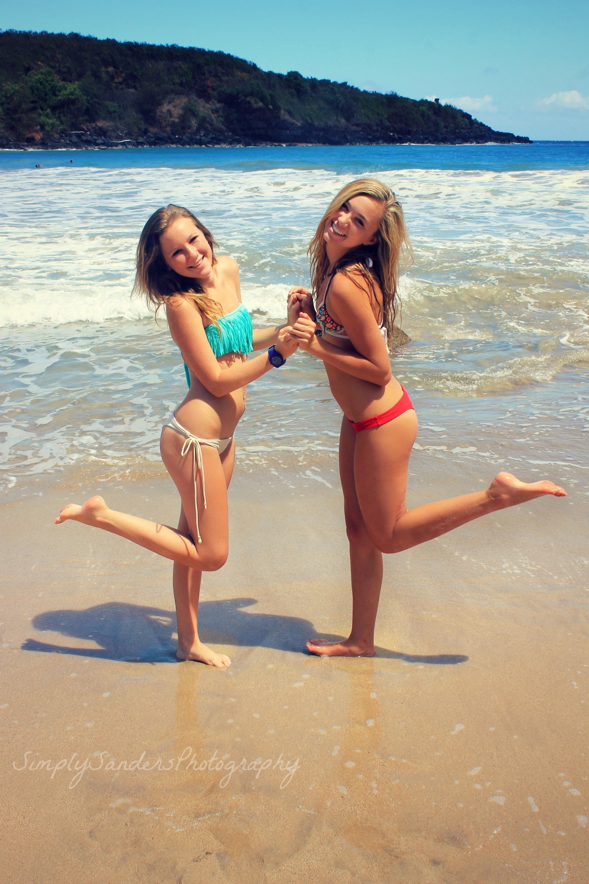 tightdreams:  Follow TIGHTDREAMS for more beautiful ladies!