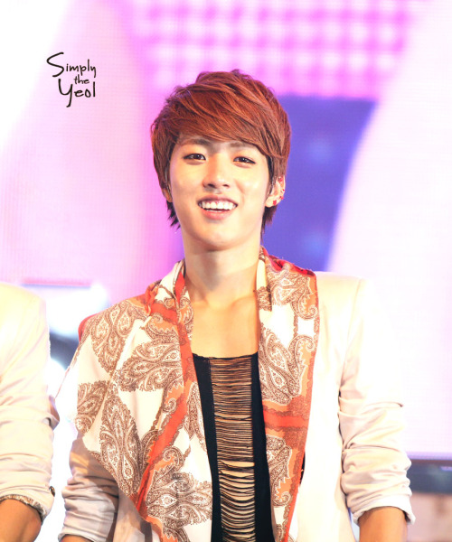 120727 1st Fanmeeting in Thailand © Simply the YeolDo not edit/crop/remove the watermark.