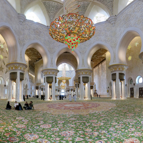 travelingcolors:Grand Mosque Zayed, Abu Dhabi | UAE (by Panoramas)