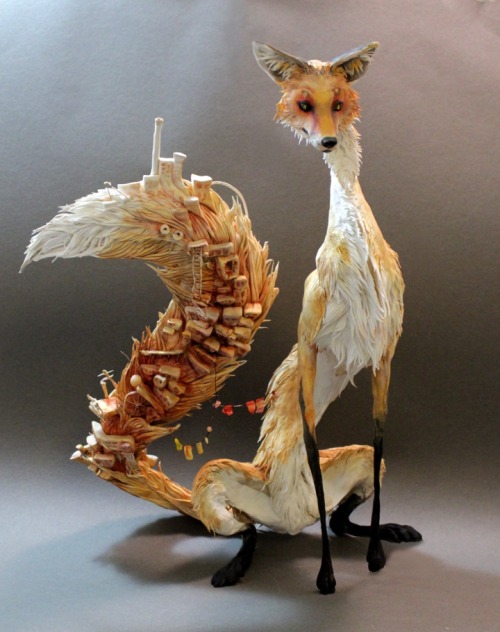 wryer: Ellen June is an artist from Canada who uses air-drying clay, wire, glaze and acrylic paint t