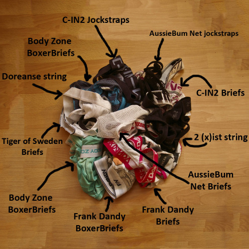 billysundies:  Pile with labels ;D  This is awesome.