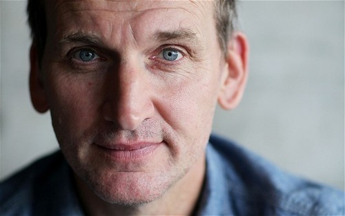 Reblog if you've ever lost yourself in Christopher Eccleston's eyes