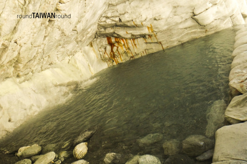 Wenshan Hot Spring Have you ever enjoyed an authentic hotspring? Wenshan Hot Spring (文山野溪溫泉) is a br