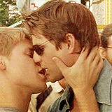 kinneysexual:   Anonymous asked: favorite Brian and Justin kisses.  