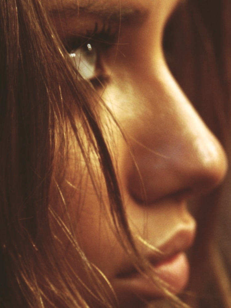 thesuperangels:  iluvskinnybitches:  adriana lima  perfection