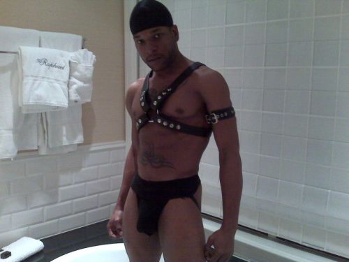 blkundies:  Leather and a Jockstrap