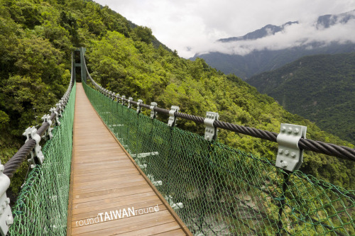 Walami Located in Yushan National Park (玉山國家公園), Walami Trail (瓦拉米步道) is featured with waterfall, gr