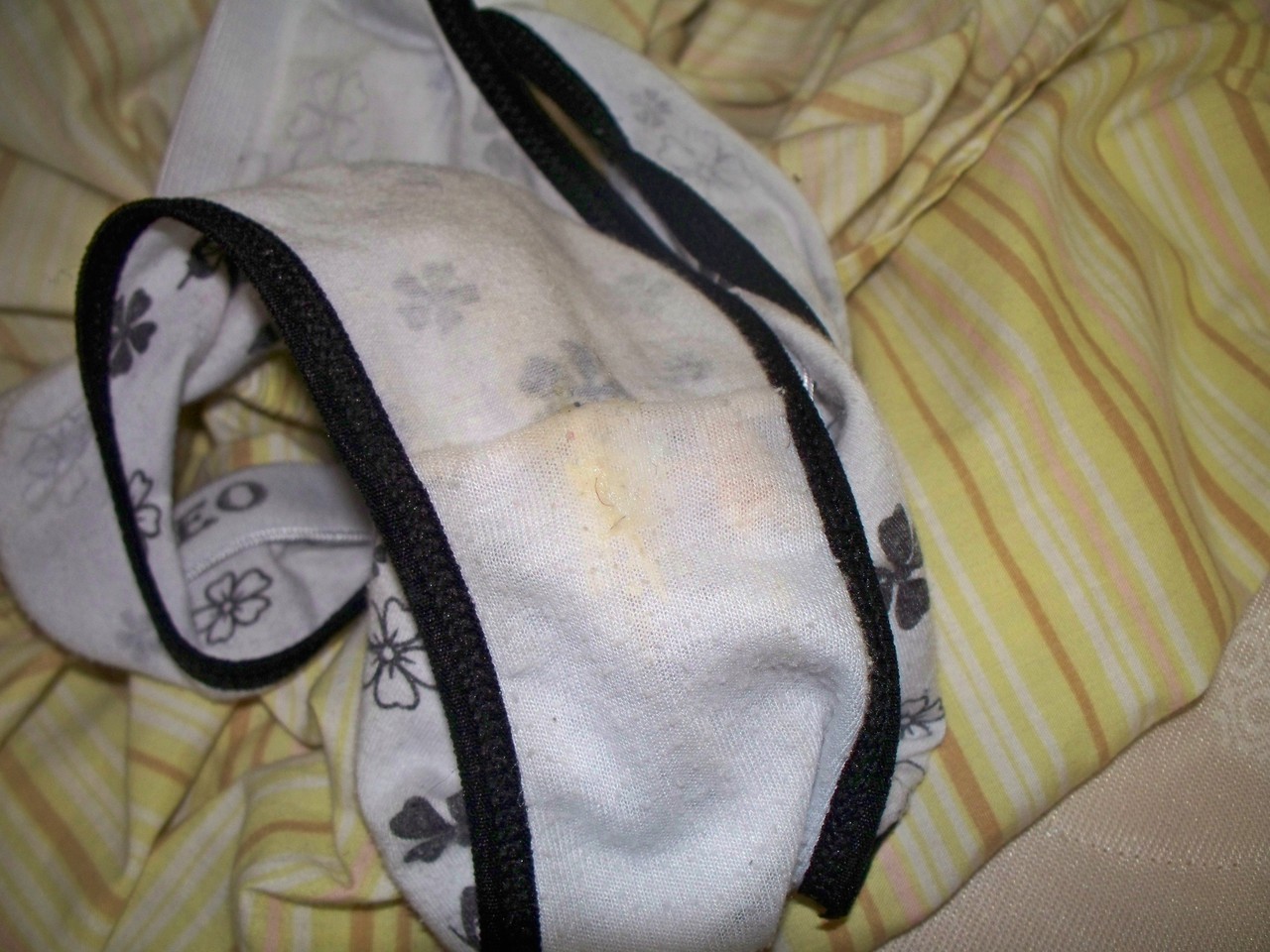 coblan (menscool1@hotmail.com) submitted: Estaba ovulando huele muy rico. 