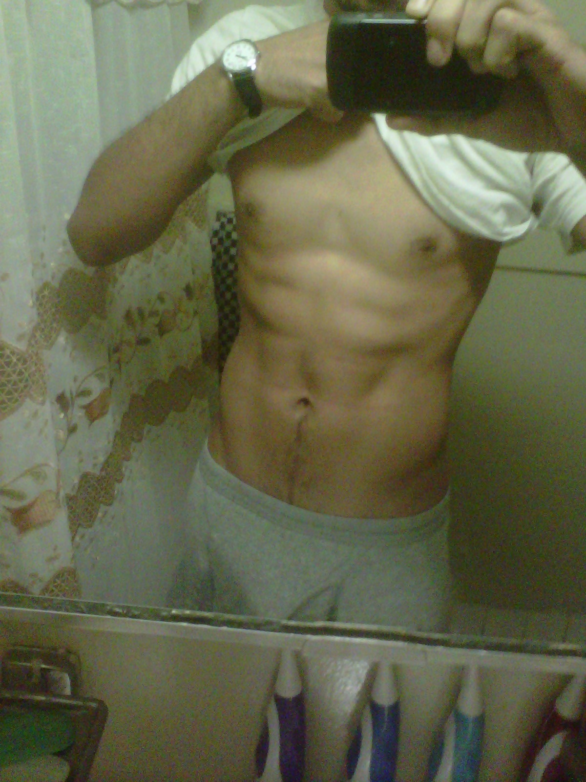 straightboyselfpics:  Mike; 22