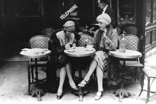 A pair of flappers from the 1920s.