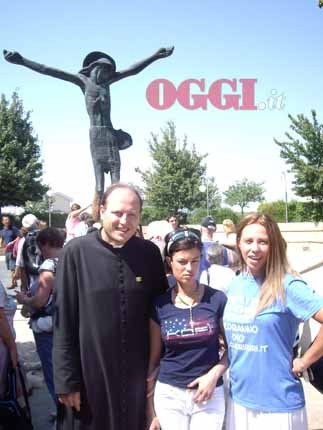 Sara Tommasi in pellegrinaggio al santuario della Madonna di Medjugorje  (agosto 2012) 