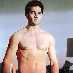 alphalewolf:  Derek always gets his way.  