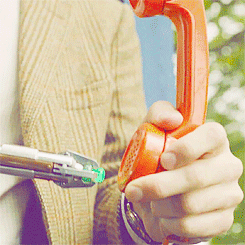 bimormongirl:  outofthetardisblue:  #gosh i wonder how often he does this #leaves