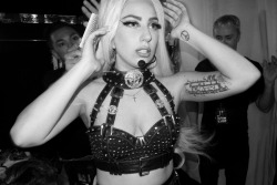 terrysdiary:  Lady Gaga in the quick change