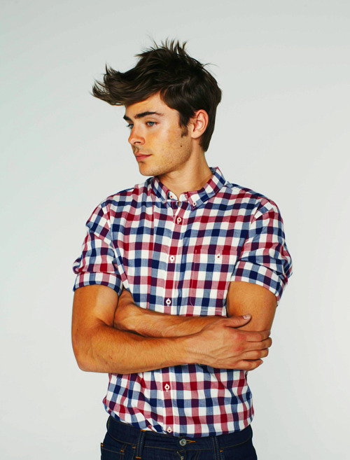 Porn dissap0inted:  uncreativeminds:  zac   efron photos