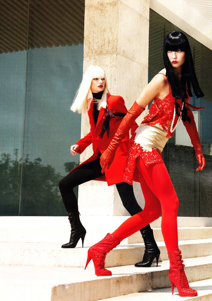 electriccloset:  Patricia van der Vliet &amp; Karlie Kloss 