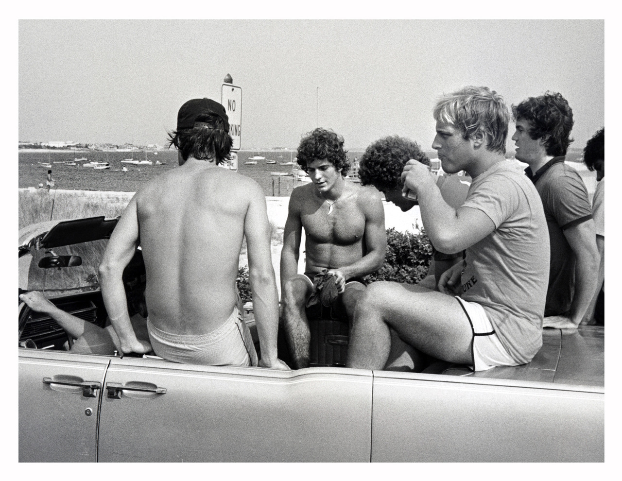 thats-the-way-it-was:  John F. Kennedy Jr. and friends during Labor Day Weekend In