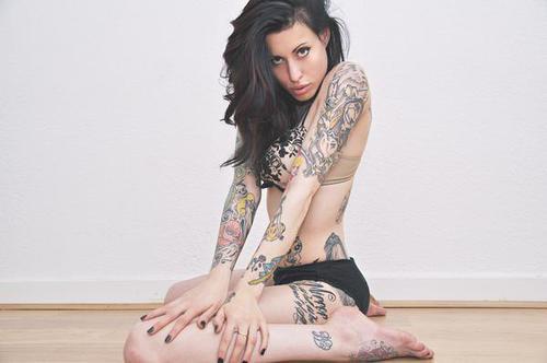Hot Girls Inked