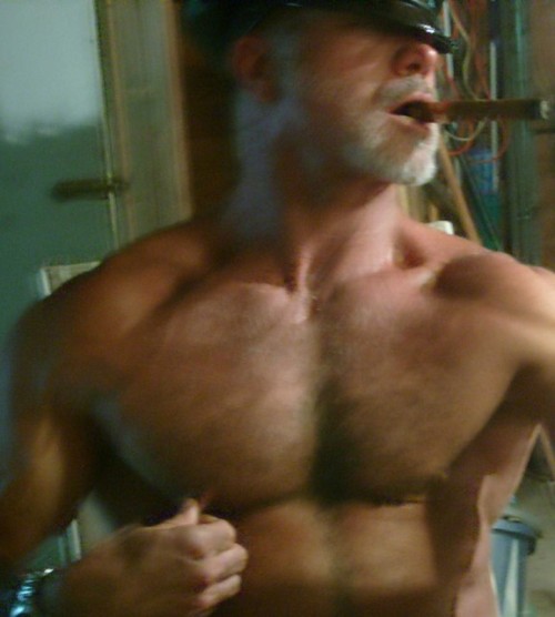 NipplePlayDudes