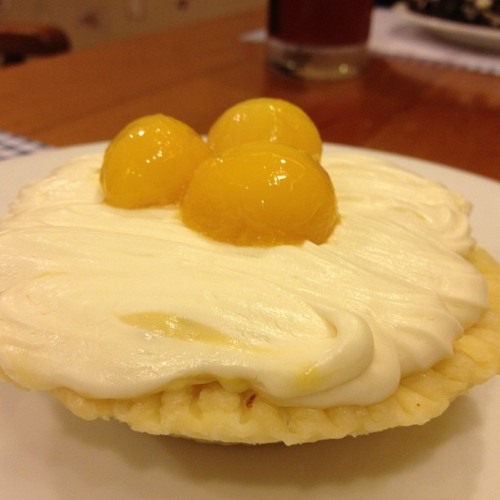 Mango Cream Pie (Taken with Instagram at Mom & Tina’s Bakery Cafe)