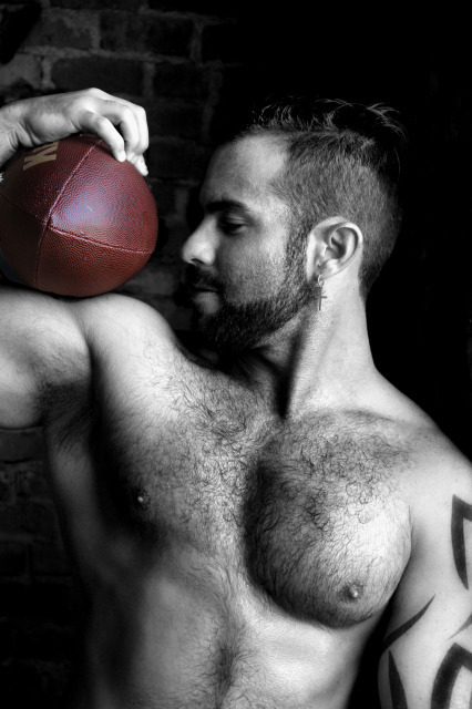 hairy chested bearded monsters should b wrestling to work on that bod…..not football!!!