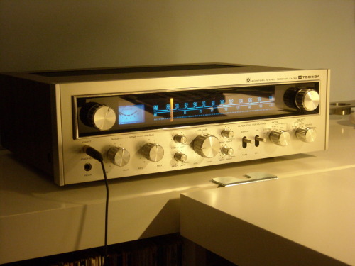 henkuk:  1974 toshiba quad receiver, still going 38 yrs on 