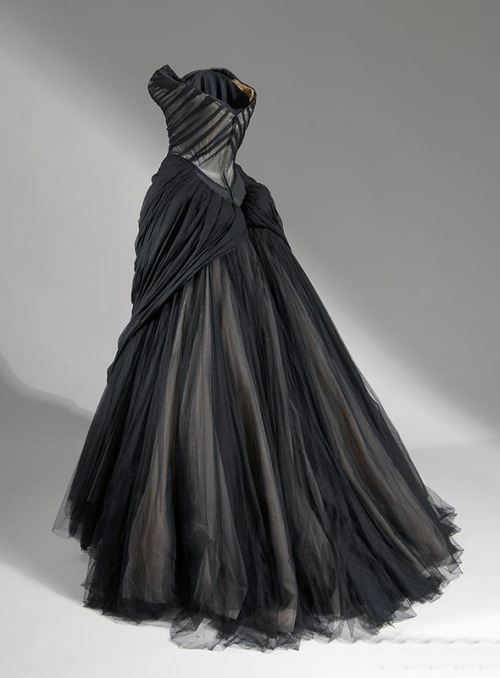 (above)Petal Ball Gown, 1951Blackvelvet and silk satin(below)Ball Gown, 1954–55Black silk chiffon, s