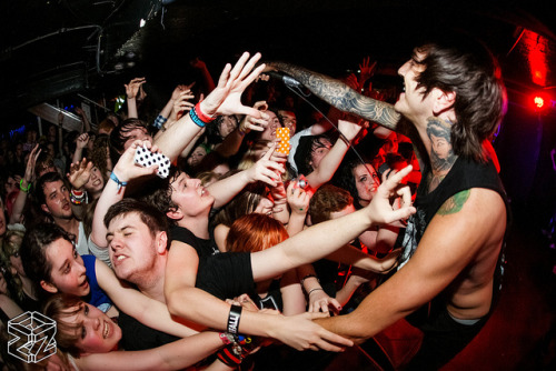 Porn ofmiceandc4ts:  Austin Carlile - Of Mice photos