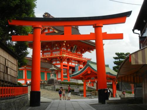 Some photos I took at the Inari Shrine in Kyoto!