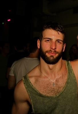 homo-online:  HOMO MAGAZINE: FOLLOW US ON FACEBOOK & TWITTER