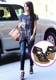 shoes of selena gomez