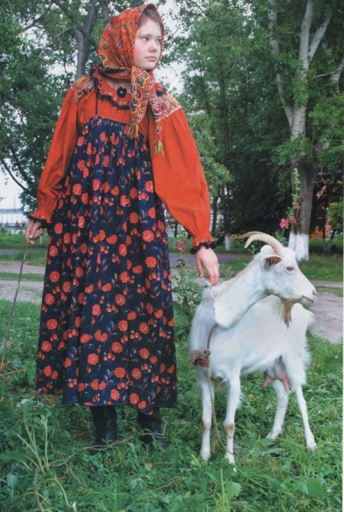 folkthings - Folk costume of Voronezh Governorate, Russia