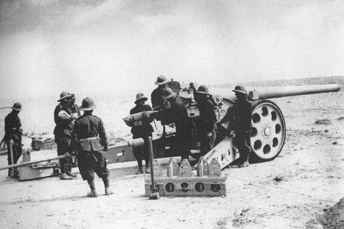 Italian artillery in Africa, WWII