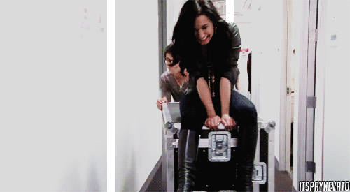 Gif 3D Demi Lovato :