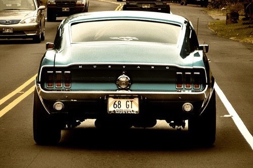 godofpizza:  And they say cars can’t be art. 