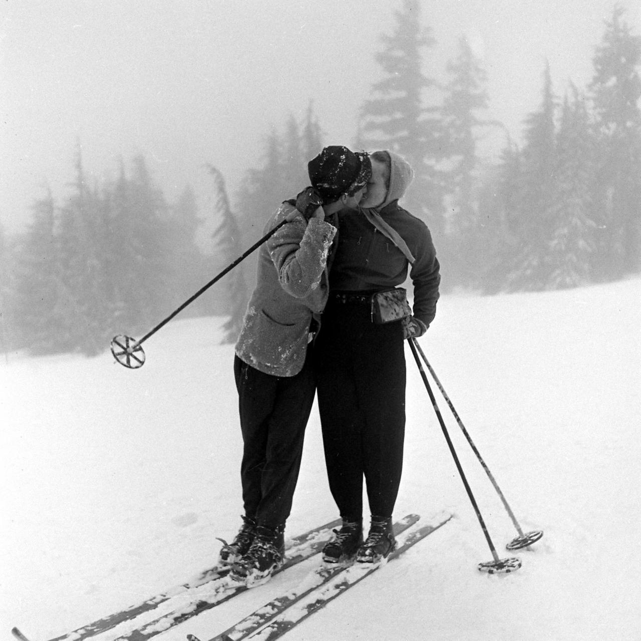 timberline-lodge-ski-club-party-timberline-lodge-mt-hood-oregon