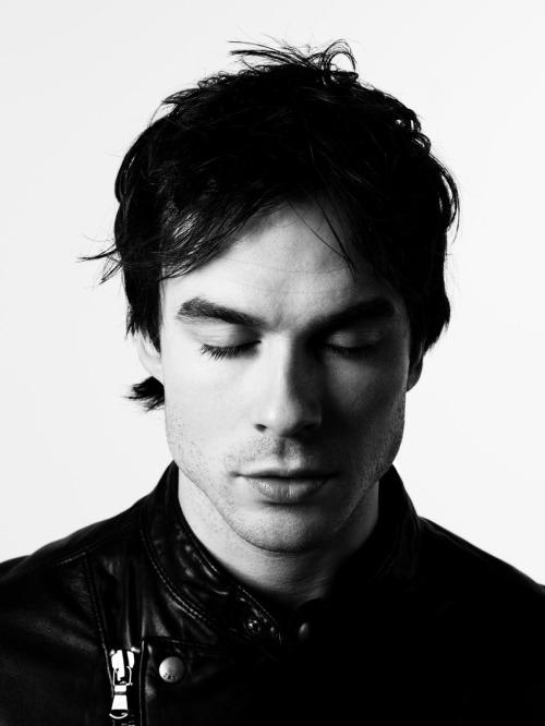 Why so beautiful, Ian? Why?!!!!