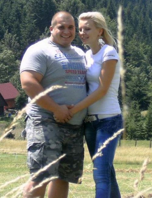 superbears:  goldielocksthebear:  justbulls:  Lucky Girl  YES  SO WANT CHUNKY BOY